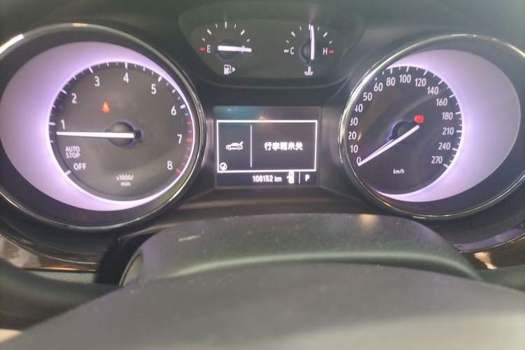 Used Buick Verano 2019 Sedan 15S Automatic Entry Model Odometer Close Up