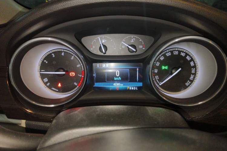 Used Buick Verano 2019 Sedan 15S Automatic Leading Model Odometer Close Up