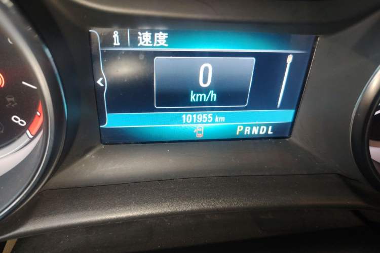Used Buick Verano 2019 Sedan 15S Automatic Leading Model Odometer Close Up