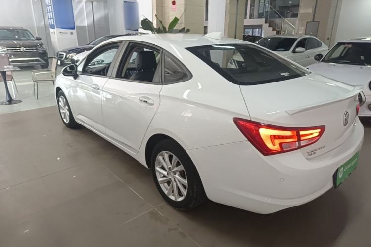 Used Buick Verano 2019 Sedan 15S Automatic Leading Model Rear Left 45 Deg