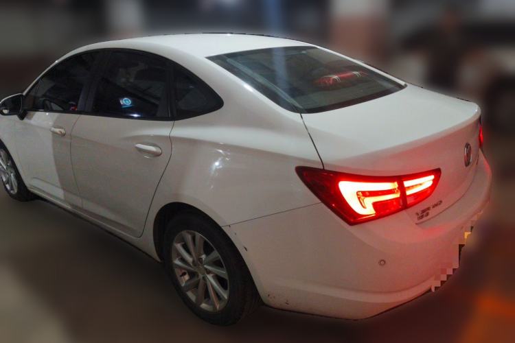 Used Buick Verano 2019 Sedan 15S Automatic Leading Model Rear Left 45 Deg