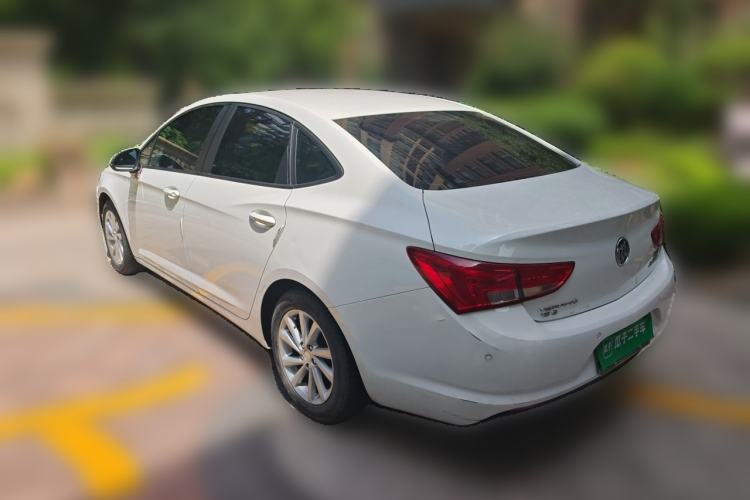 Used Buick Verano 2019 Sedan 15S Automatic Leading Model Rear Left 45 Deg
