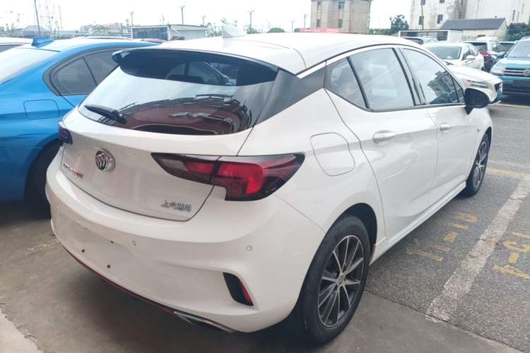 Used Buick Verano 2019 Hatchback GS 20T Dual-Clutch Leading Model Rear Right 45 Deg