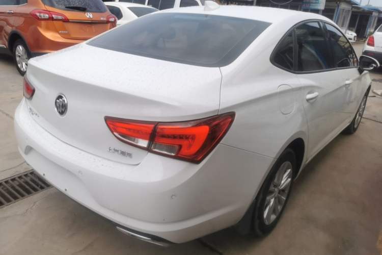 Used Buick Verano 2019 Sedan 20T Dual-Clutch Leading Model Rear Right 45 Deg