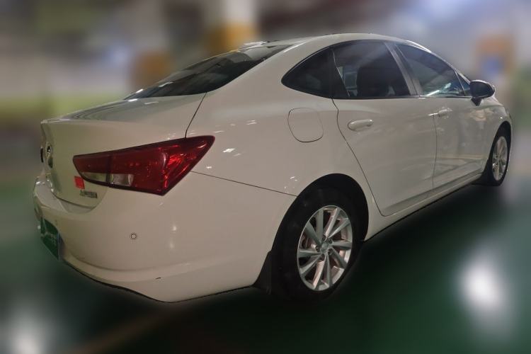 Used Buick Verano 2019 Sedan 15S Automatic Leading Model Rear Right 45 Deg
