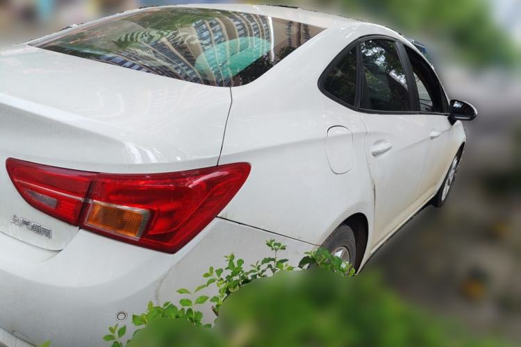 Used Buick Verano 2019 Sedan 15S Automatic Entry Model Rear Right 45 Deg