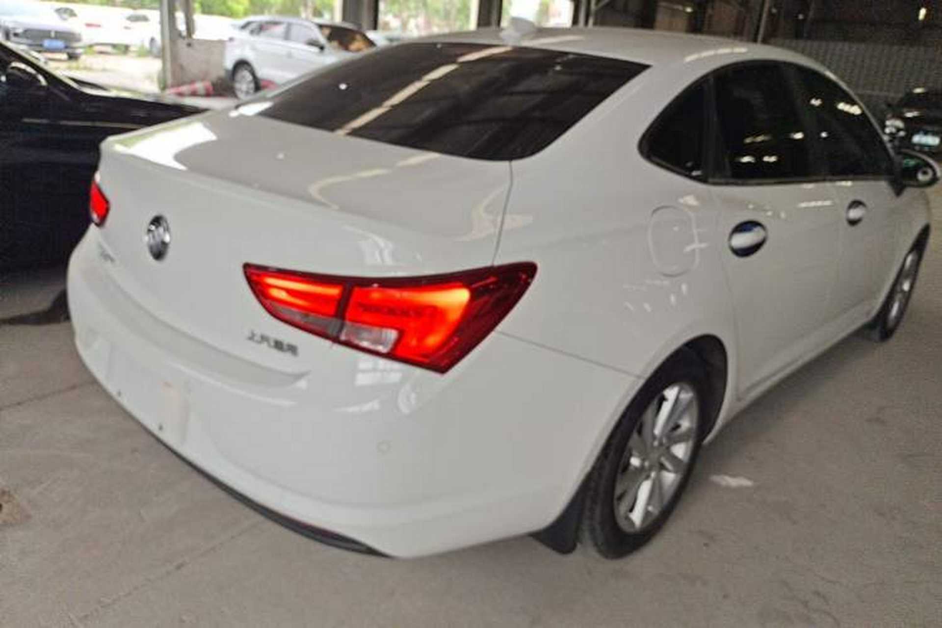 Used Buick Verano 2019 Sedan 15S Automatic Leading Model Rear Right 45 Deg