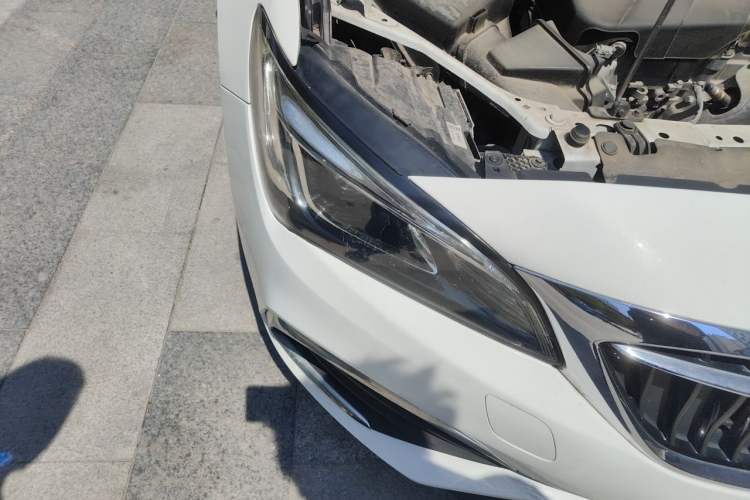 Used Buick Verano 2019 Sedan 15S Automatic Leading Model Right Front Headlight