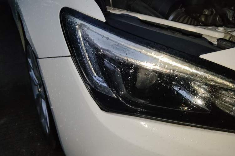 Used Buick Verano 2019 Sedan 20T Dual-Clutch Leading Model Right Front Headlight