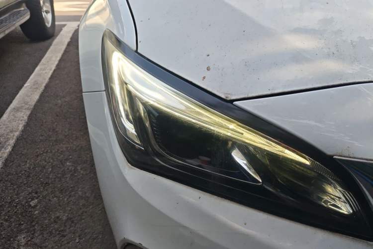 Used Buick Verano 2019 Sedan 15S Automatic Leading Model Right Front Headlight