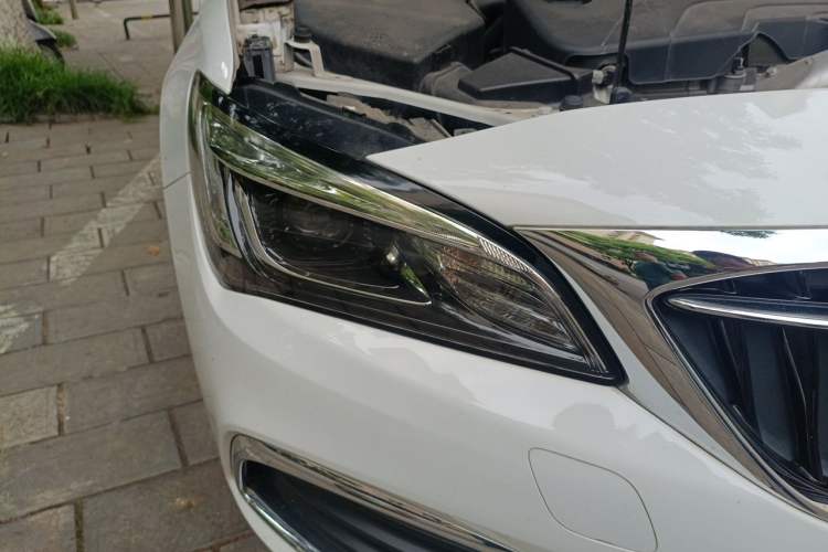 Used Buick Verano 2019 Sedan 15S Automatic Leading Model Right Front Headlight