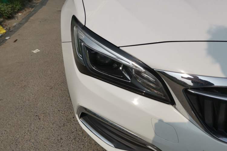 Used Buick Verano 2019 Sedan 15S Automatic Leading Model Right Front Headlight