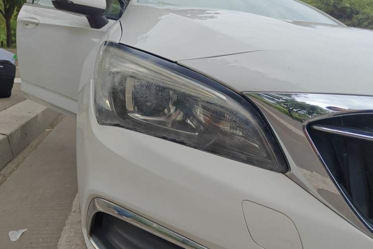 Used Buick Verano 2019 Sedan 15S Automatic Entry Model Right Front Headlight