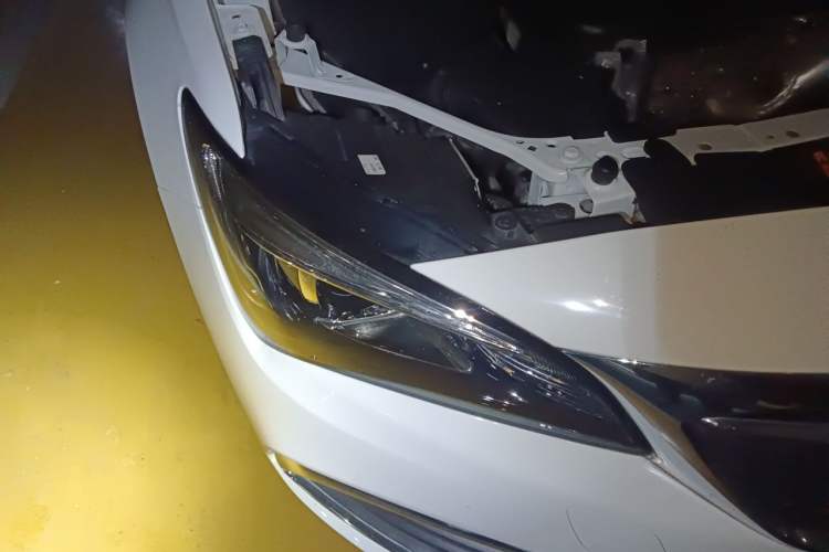 Used Buick Verano 2019 Sedan 15S Automatic Entry Model Right Front Headlight