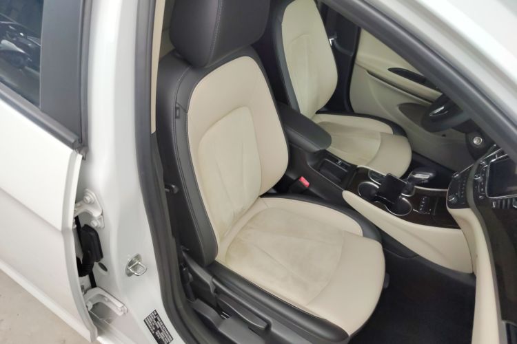Used Buick Verano 2019 Sedan 15S Automatic Leading Model Right Front Seat