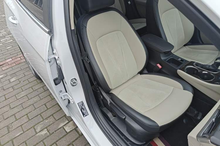 Used Buick Verano 2019 Sedan 15S Automatic Leading Model Right Front Seat