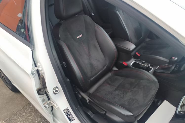 Used Buick Verano 2019 Hatchback GS 20T Dual-Clutch Leading Model Right Front Seat
