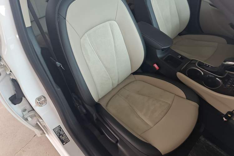 Used Buick Verano 2019 Sedan 15S Automatic Leading Model Right Front Seat