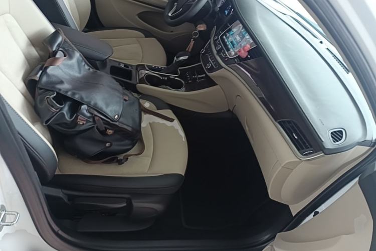 Used Buick Verano 2019 Sedan 15S Automatic Leading Model Right Front Seat