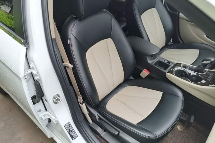 Used Buick Verano 2019 Sedan 15S Automatic Entry Model Right Front Seat