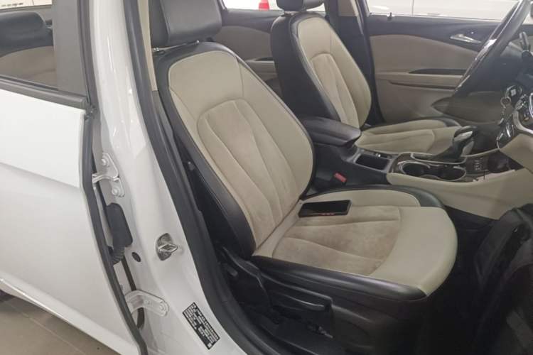 Used Buick Verano 2019 Sedan 15S Automatic Leading Model Right Front Seat