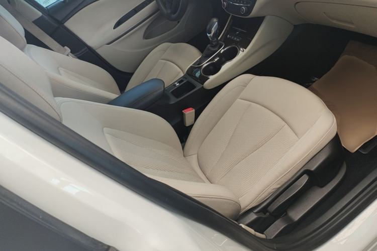 Used Buick Verano 2019 Sedan 15S Automatic Entry Model Right Front Seat