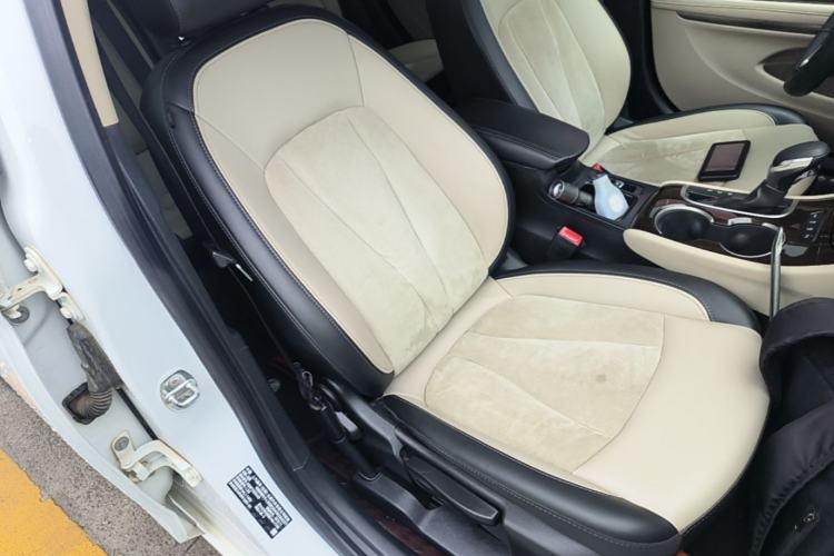 Used Buick Verano 2019 Sedan 15S Automatic Leading Model Right Front Seat
