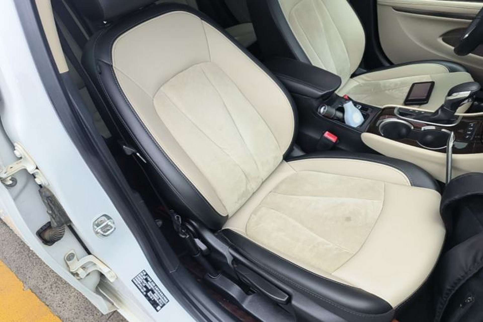 Used Buick Verano 2019 Sedan 15S Automatic Leading Model Right Front Seat