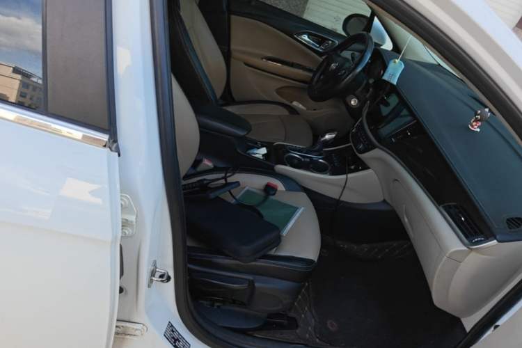 Used Buick Verano 2019 Sedan 15S Automatic Entry Model Right Front Seat