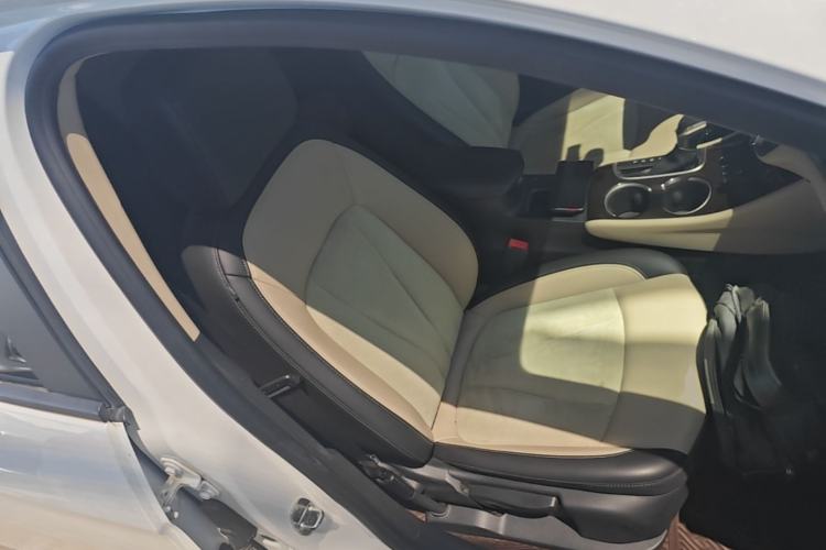 Used Buick Verano 2019 Sedan 15S Automatic Leading Model Right Front Seat