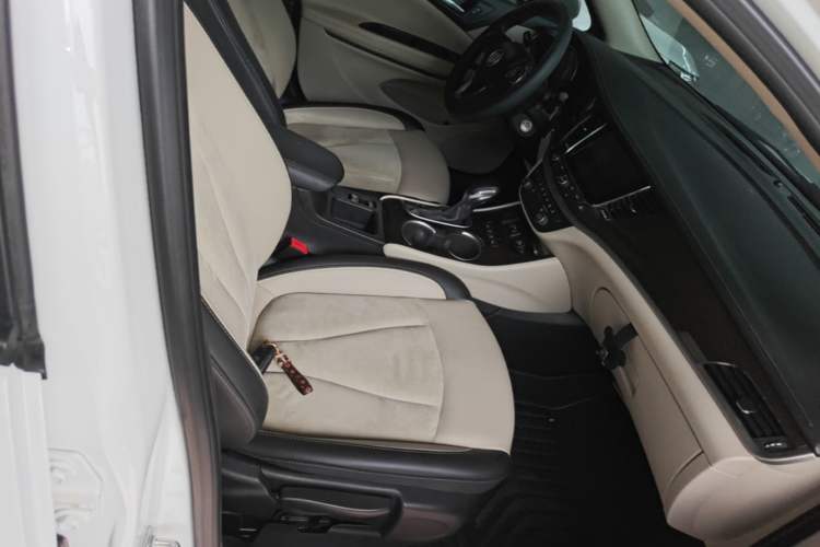 Used Buick Verano 2019 Sedan 15S Automatic Leading Model Right Front Seat