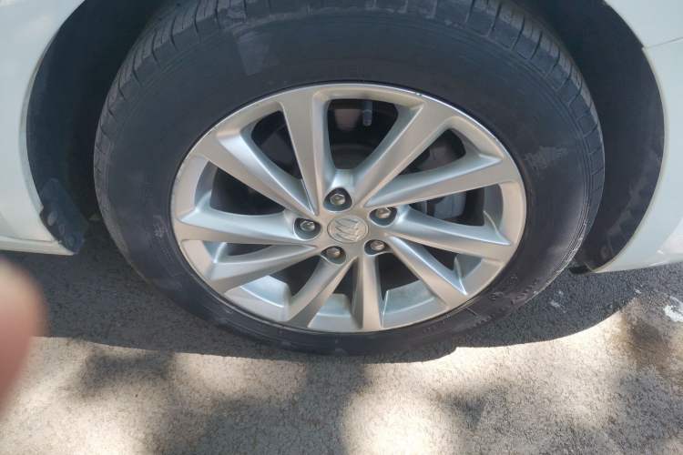 Used Buick Verano 2019 Sedan 15S Automatic Entry Model Right Front Wheel Hub