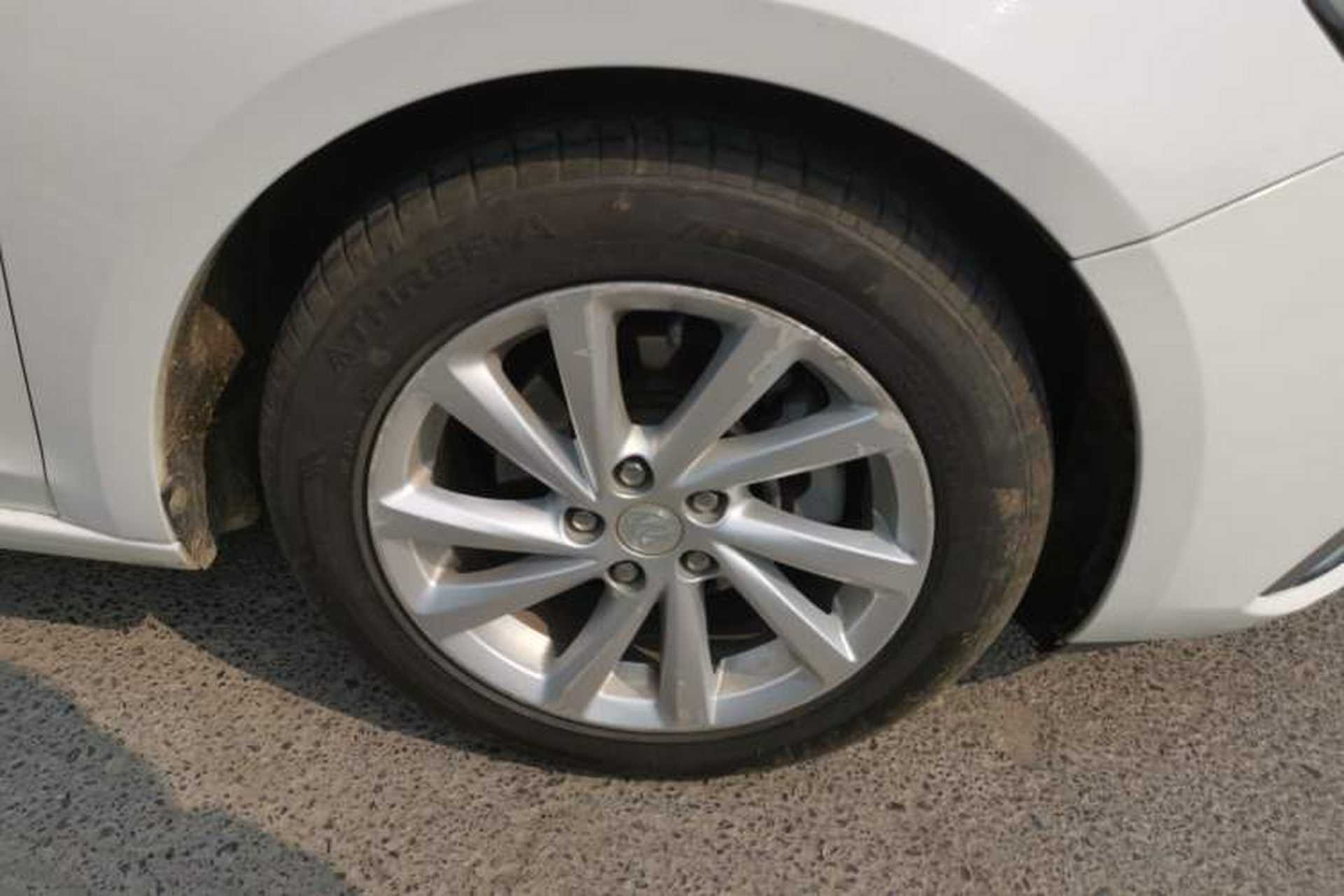 Used Buick Verano 2019 Sedan 15S Automatic Leading Model Right Front Wheel Hub