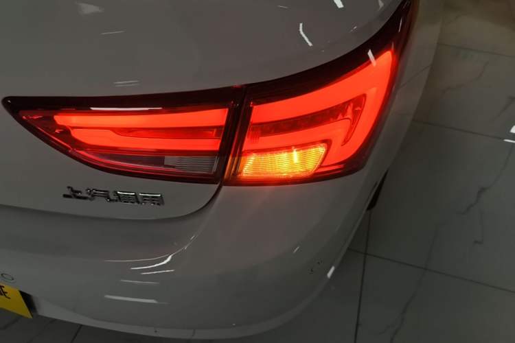 Used Buick Verano 2019 Sedan 15S Automatic Leading Model Right Rear Taillight