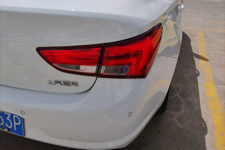 Used Buick Verano 2019 Sedan 15S Automatic Leading Model Right Rear Taillight