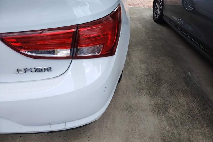 Used Buick Verano 2019 Sedan 15S Automatic Leading Model Right Rear Taillight