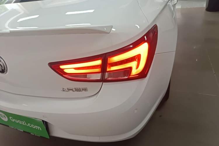 Used Buick Verano 2019 Sedan 15S Automatic Leading Model Right Rear Taillight