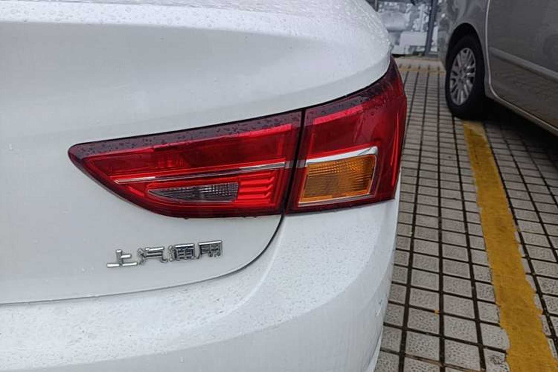 Used Buick Verano 2019 Sedan 15S Automatic Entry Model Right Rear Taillight