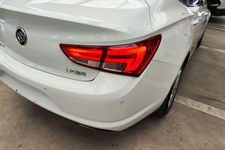 Used Buick Verano 2019 Sedan 20T Dual-Clutch Leading Model Right Rear Taillight
