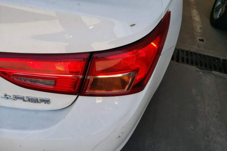 Used Buick Verano 2019 Sedan 15S Automatic Entry Model Right Rear Taillight