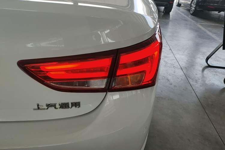 Used Buick Verano 2019 Sedan 15S Automatic Leading Model Right Rear Taillight