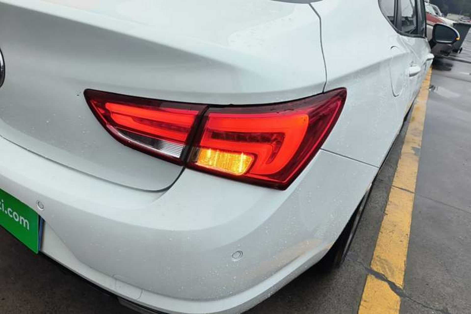 Used Buick Verano 2019 Sedan 15S Automatic Leading Model Right Rear Taillight