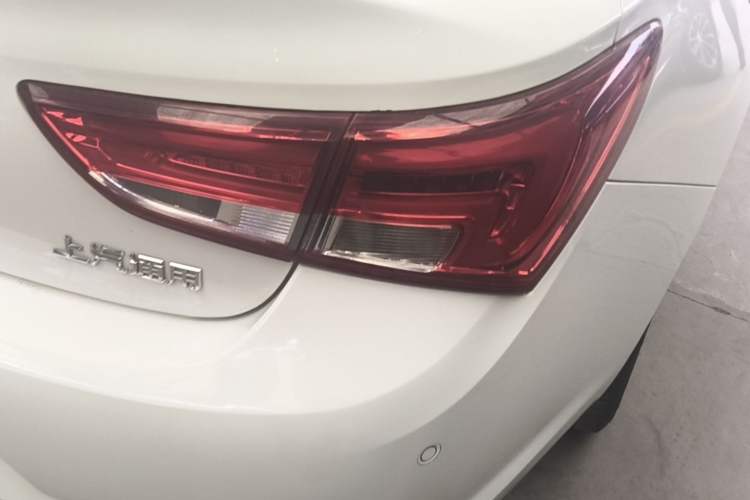 Used Buick Verano 2019 Sedan 15S Automatic Leading Model Right Rear Taillight