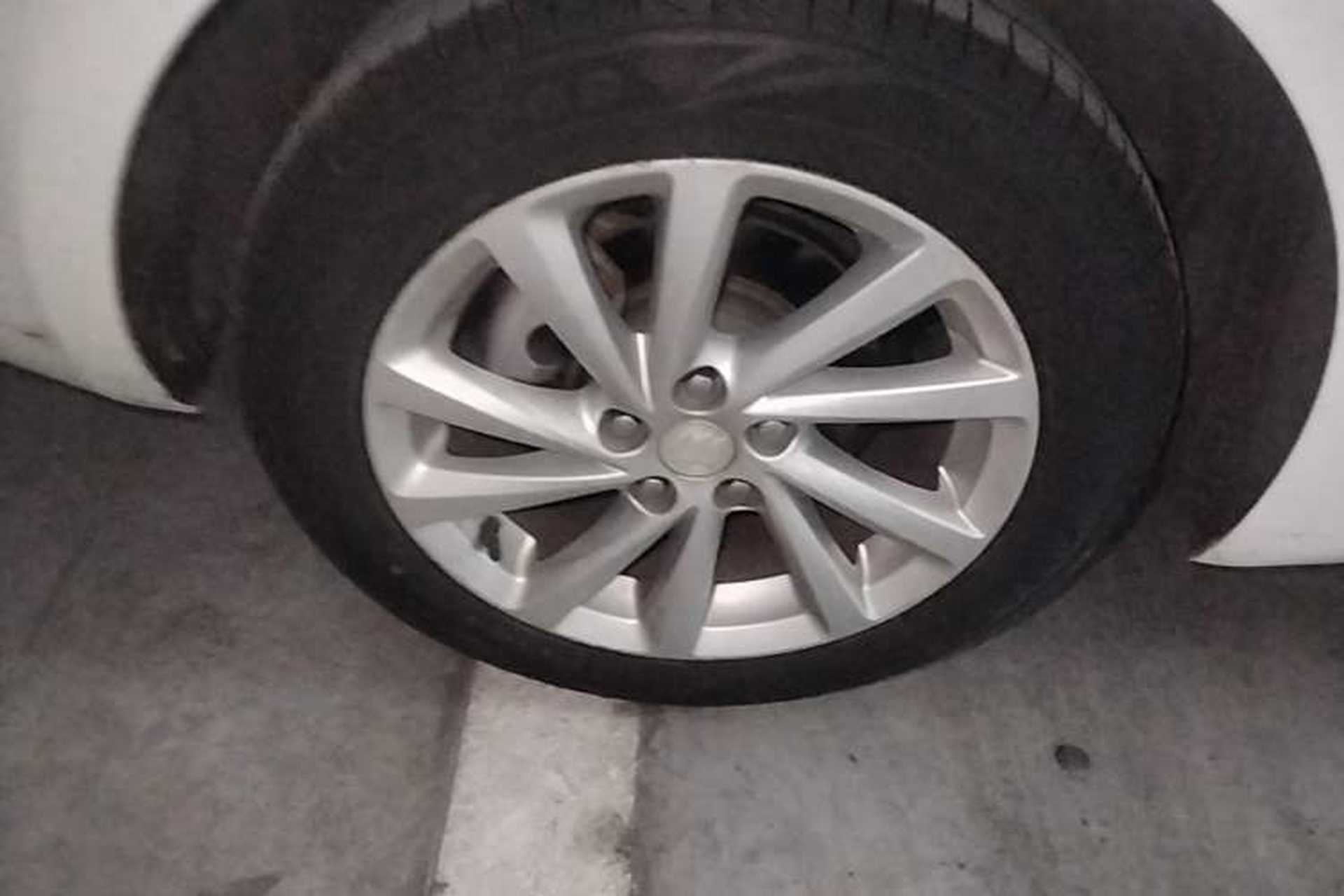 Used Buick Verano 2019 Sedan 15S Automatic Leading Model Right Rear Wheel Hub