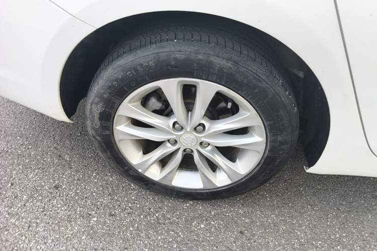 Used Buick Verano 2019 Sedan 20T Dual-Clutch Leading Model Right Rear Wheel Hub