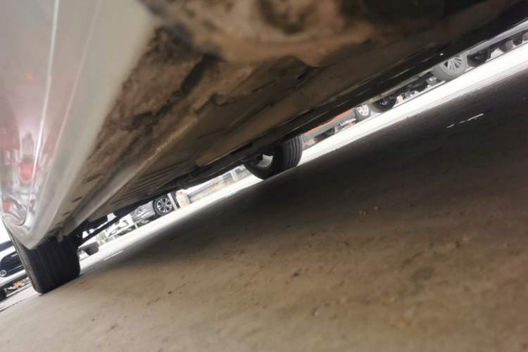 Used Buick Verano 2019 Sedan 20T Dual-Clutch Leading Model Right Side Sill