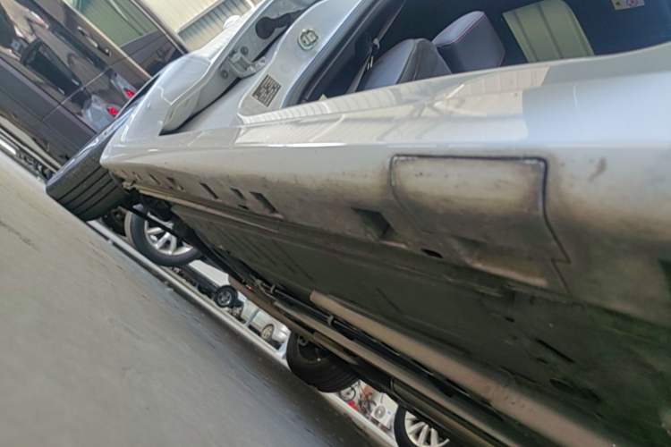 Used Buick Verano 2019 Hatchback GS 20T Dual-Clutch Leading Model Right Side Sill