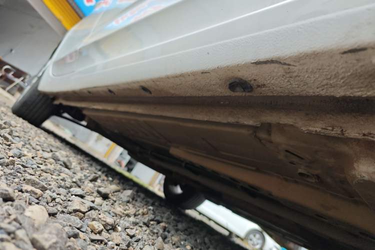 Used Buick Verano 2019 Sedan 15S Automatic Leading Model Right Side Sill