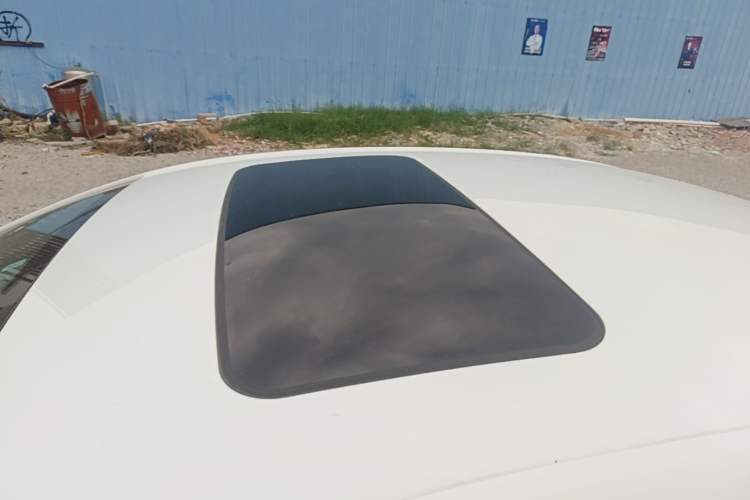 Used Buick Verano 2019 Sedan 20T Dual-Clutch Leading Model Roof