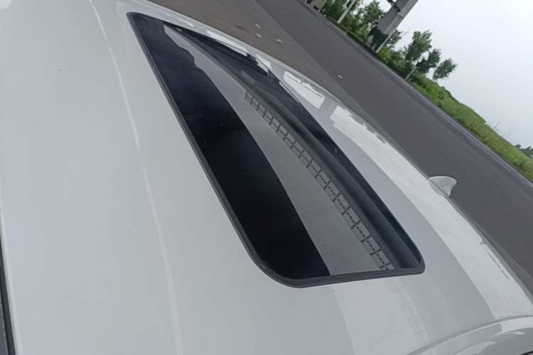 Used Buick Verano 2019 Sedan 20T Dual-Clutch Leading Model Roof